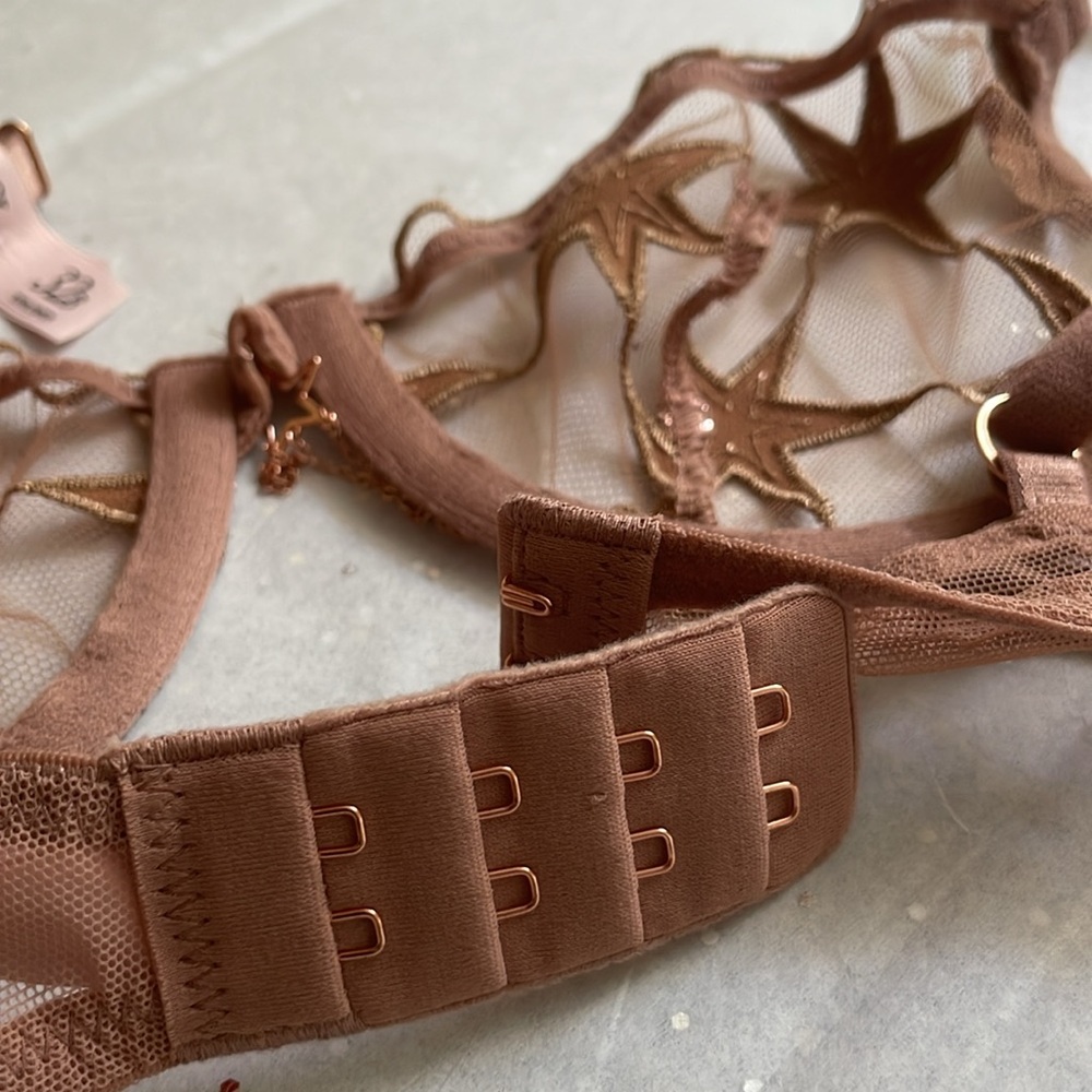 NWOT bra - Picture 8 of 8